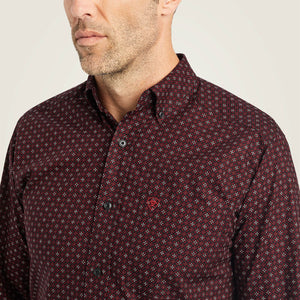 Ariat Men’s Wesson Fitted Fit Long Sleeve Shirt, Rio Red